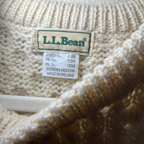 L.L. Bean Vintage Womens Cable Knit Sweater Medium wool Made In Ireland Cream - Picture 2 of 12